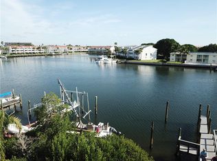 12004 Lagoon Ln, Saint Petersburg, FL 33706
