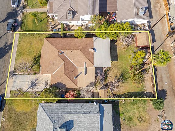 3rd image of 1070 Wensley Ave