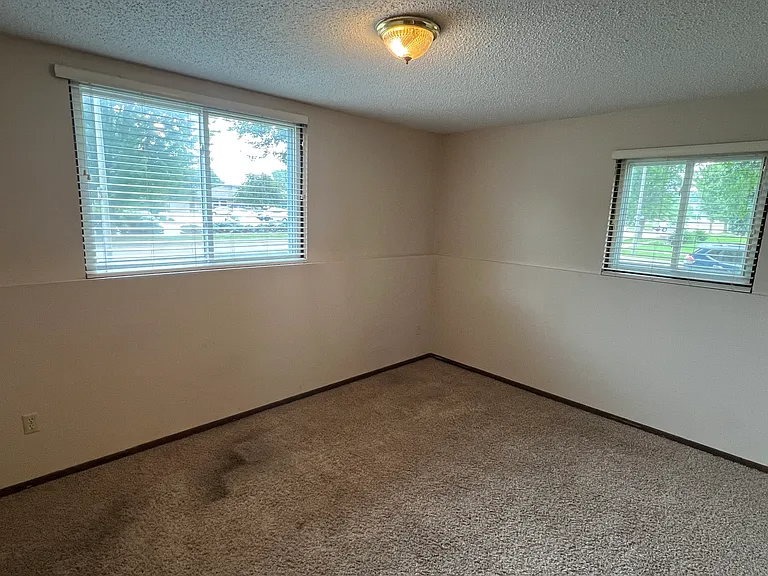 1807 Greenfield Ln SW #1 — Photo 8