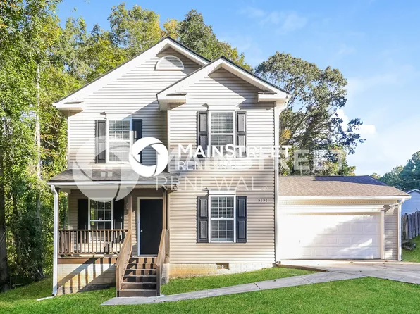 5151 Hilltop Dr, Union City, GA 30291