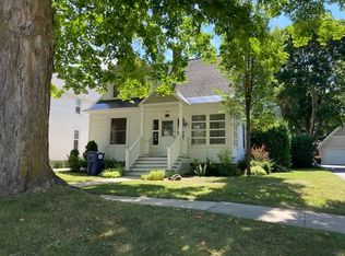 906 Michigan St, Petoskey, MI 49770