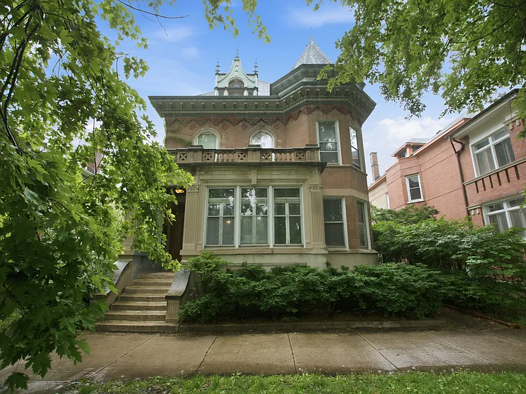 3118 W Palmer Sq #2 — Photo 9