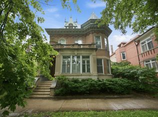 3118 W Palmer Sq #2R, Chicago, IL 60647