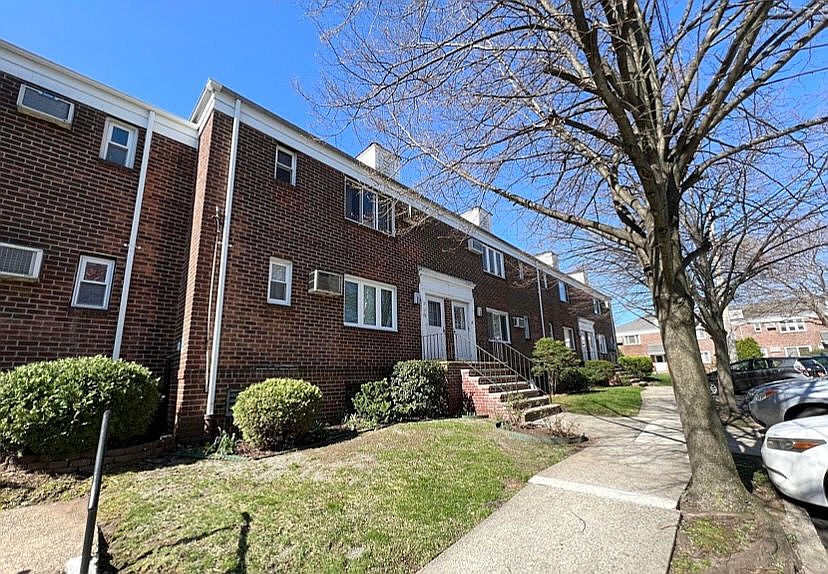 1st image of 28 Seth Ct #A
