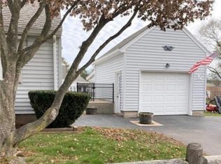 19 Penbryn Ave, Smithfield, RI 02917