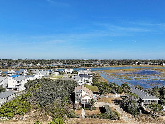 4th image of 3602 W Dolphin Drive