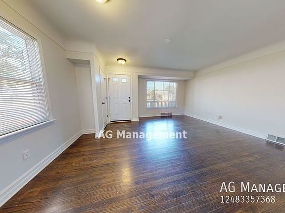 5th image of 1730 Woodward Hts