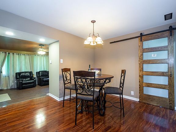 5th image of 22081 W Greene Ln