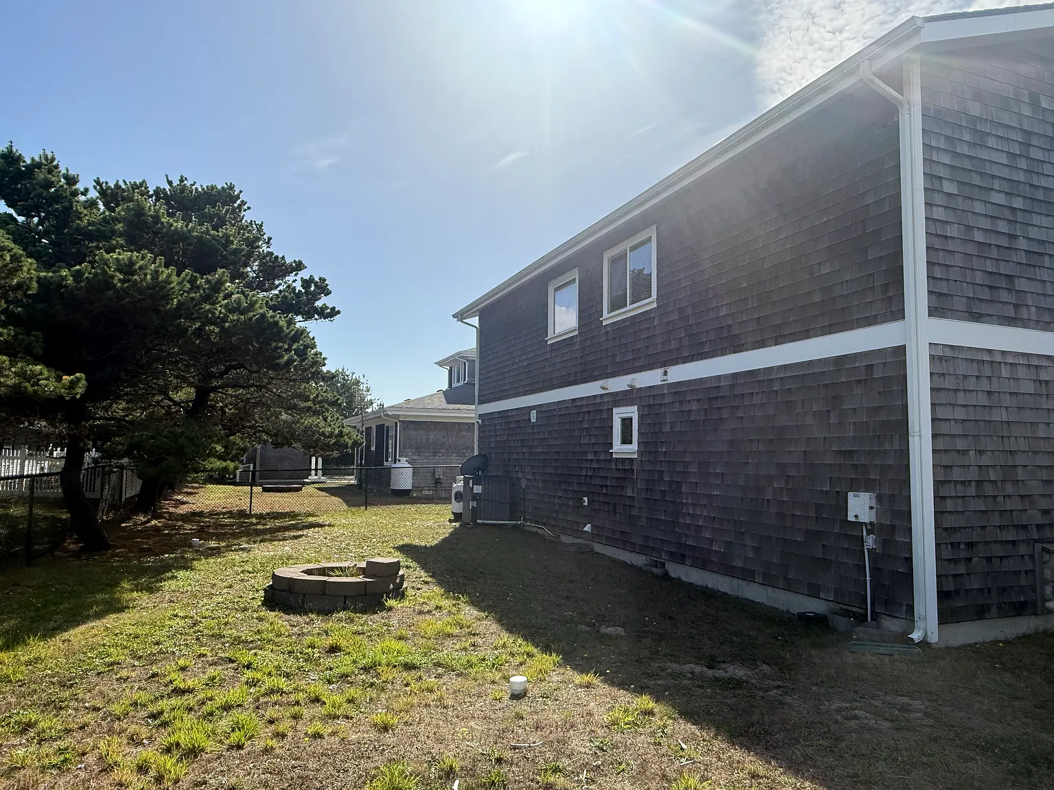 3 bed, 1886 sqft, $2,500 — Photo 3