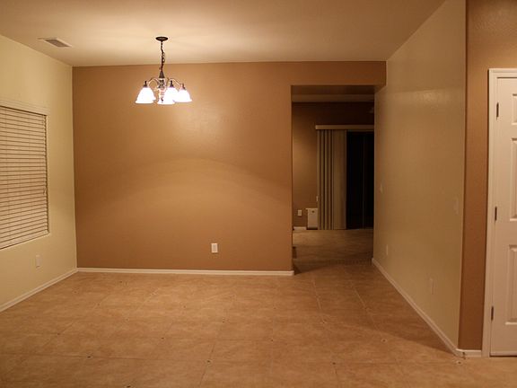 4th image of 26194 W Yukon Dr