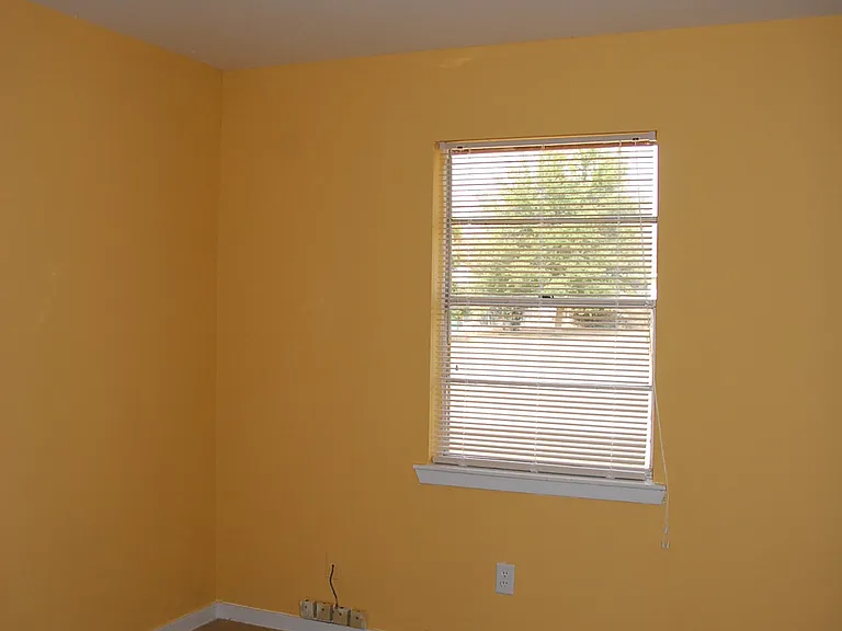 2508 Halsel St — Photo 9