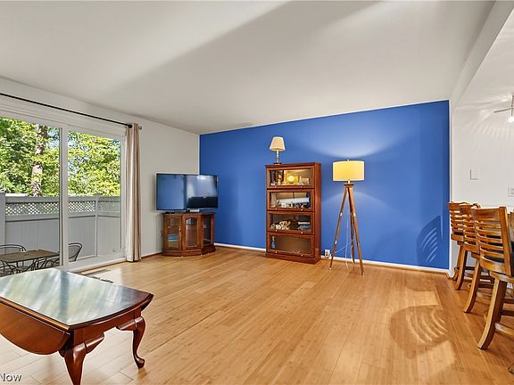 3rd image of 3963 Lake Run Blvd