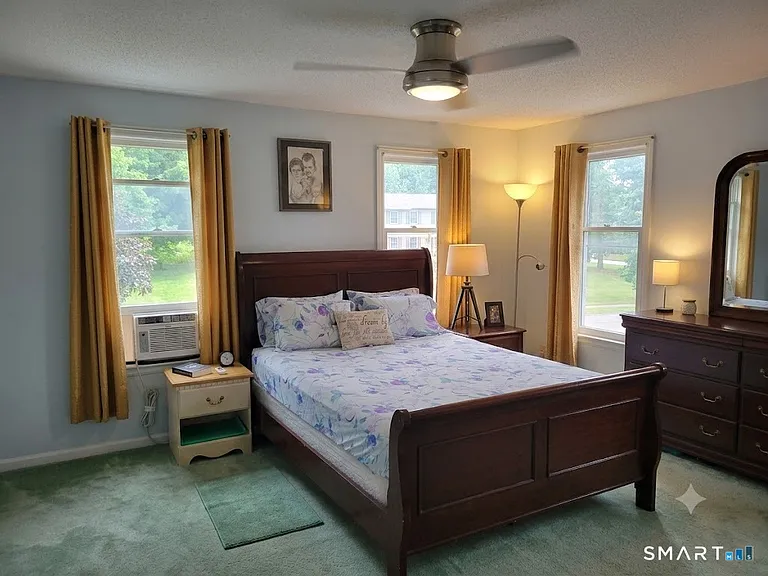 51 Riverside Dr — Photo 8
