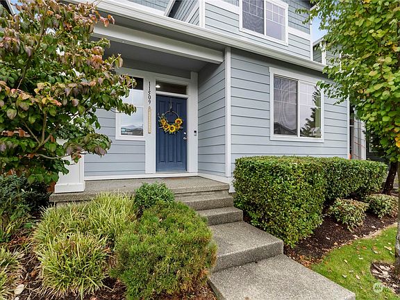 2nd image of 11509 174th Street E