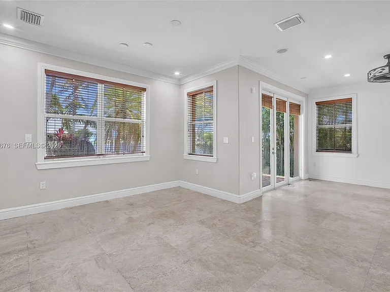 2155 SW 156th Ct — Photo 29