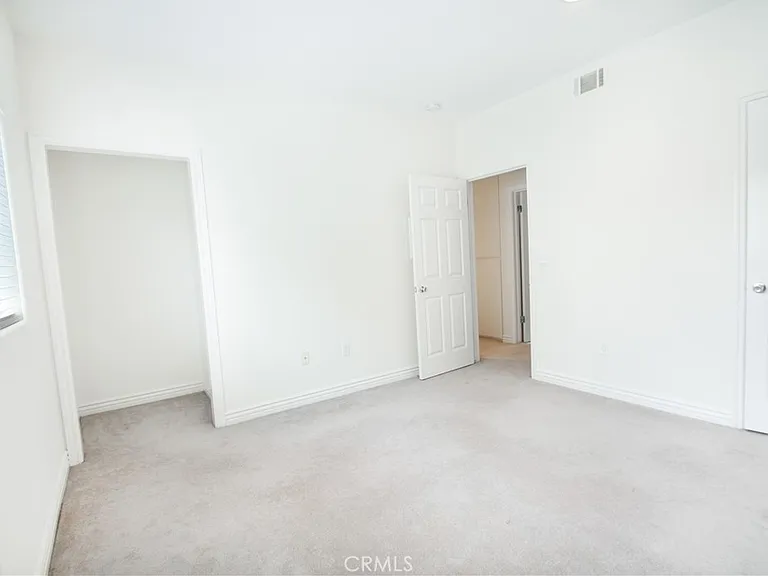 3662 Clarington Ave #3 — Photo 10