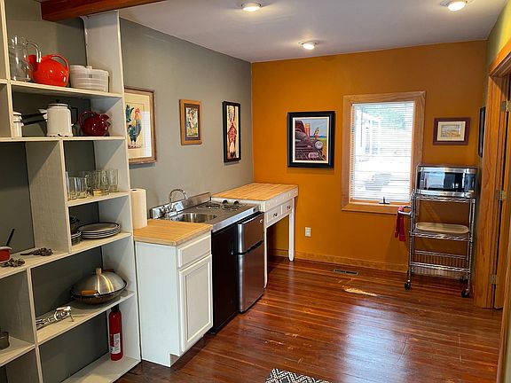 5th image of 2517 Downer Ln #2