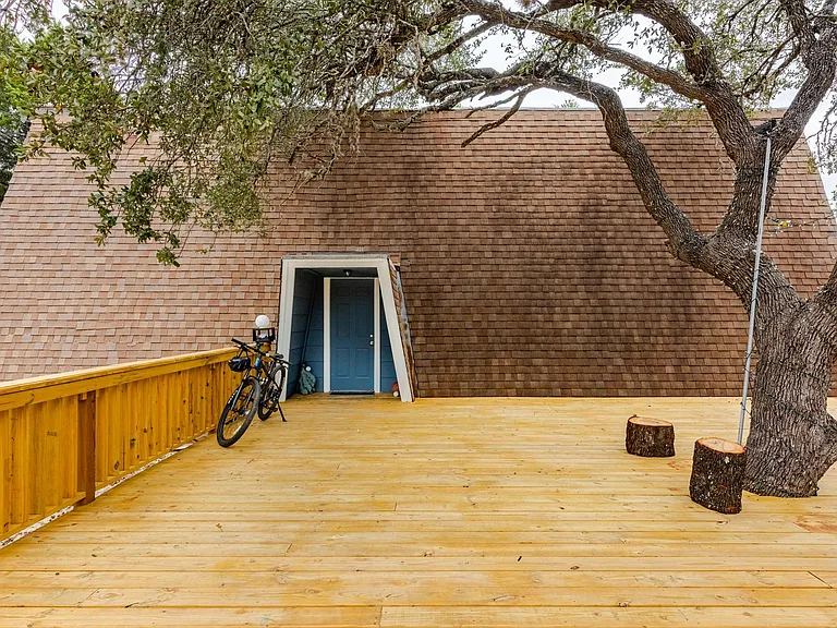 13969 FM 2769 — Photo 9