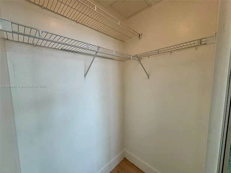 31 SE 5th St #3817 — Photo 26