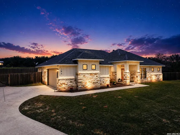 109 Archer Ridge Dr, La Vernia, TX 78121