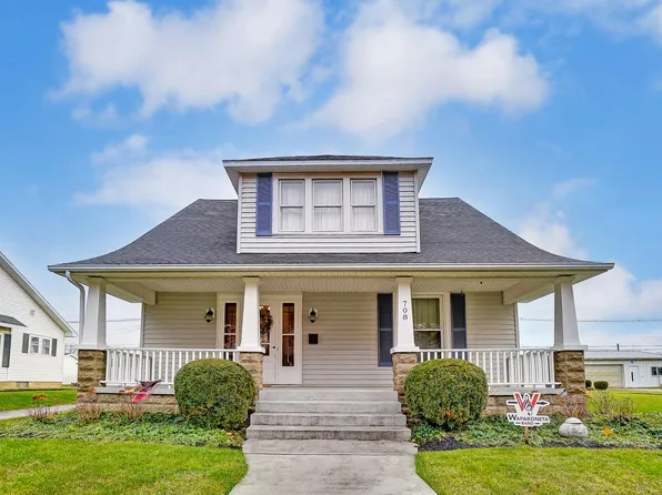 708 S Blackhoof St, Wapakoneta, OH 45895