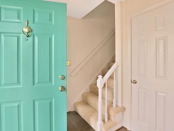 3rd image of 9021 Castle Point Dr