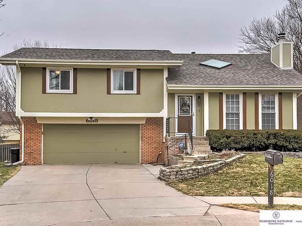 1st image of 6018 S 109th Avenue Cir