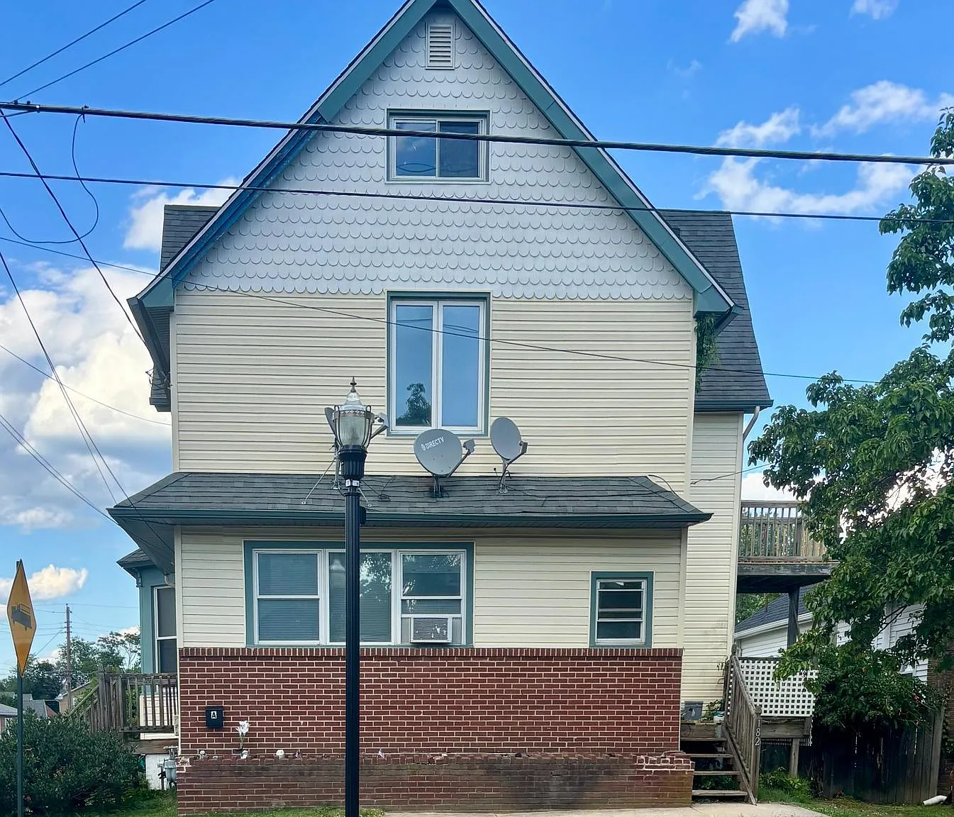 3 bed, 1812 sqft, $1,925 — Photo 1