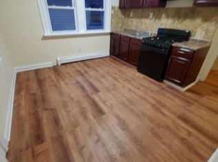 912 S 17th St, Newark, NJ 07108