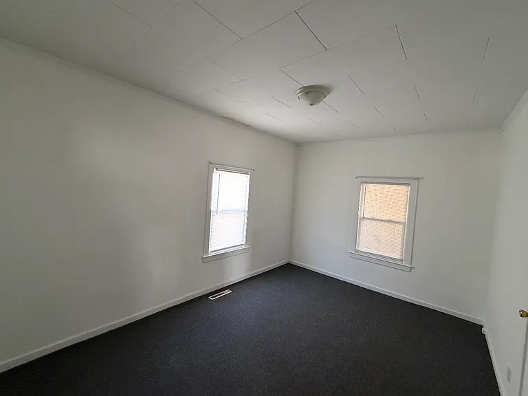 520 Lincoln St #1 — Photo 4