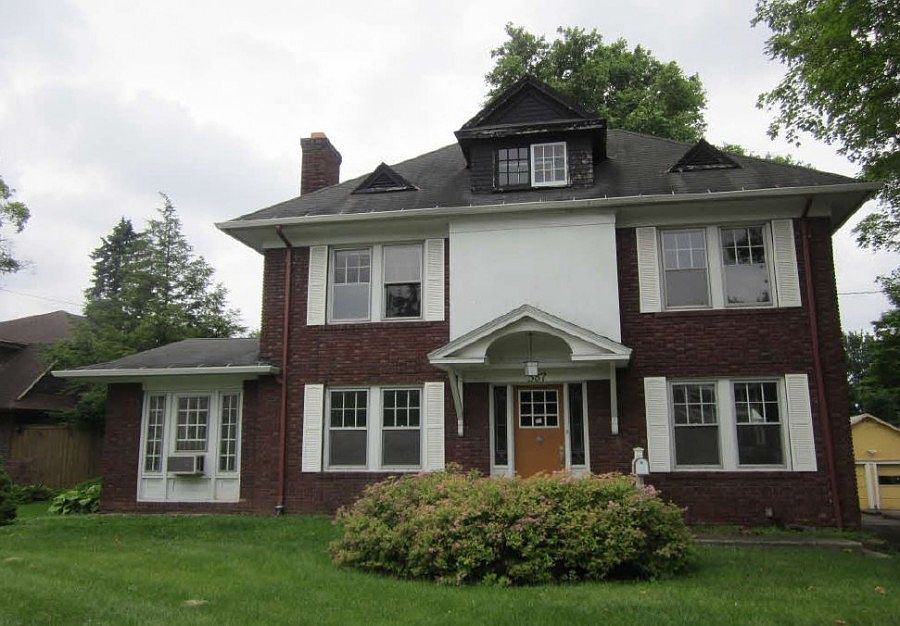 1st image of 387 Mount Vernon Ave