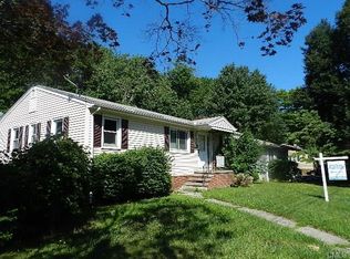 134 Greenhill Ter, New Haven, CT 06515