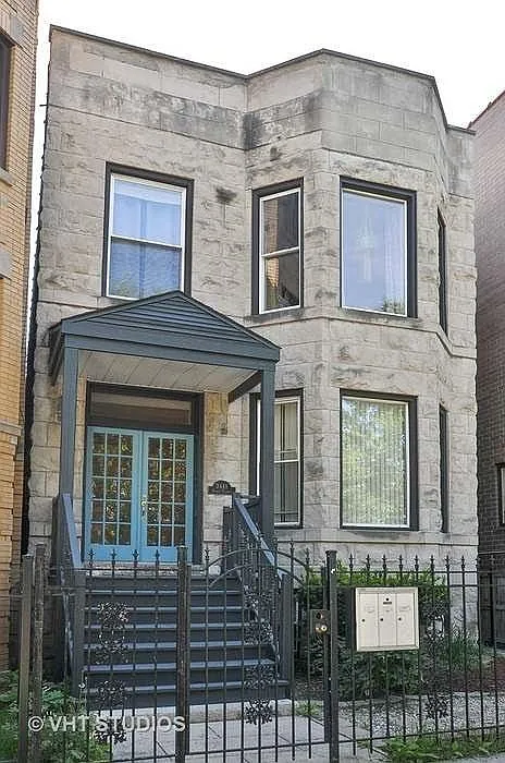 Building Photo - 2441 N Talman Ave #GARDEN