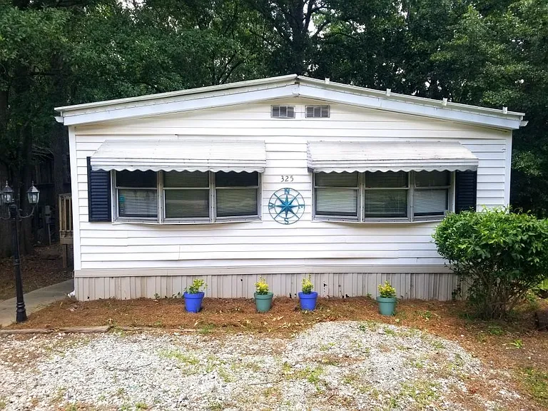 325 Lakewood Dr — Photo 11