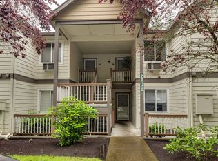 20120 Larkspur Ln APT 80, West Linn, OR 97068