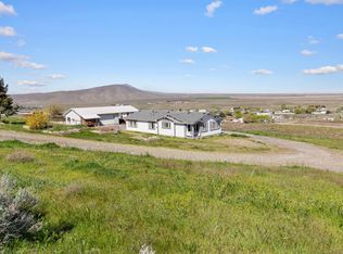 67425 N Lob Ln, Benton City, WA 99320