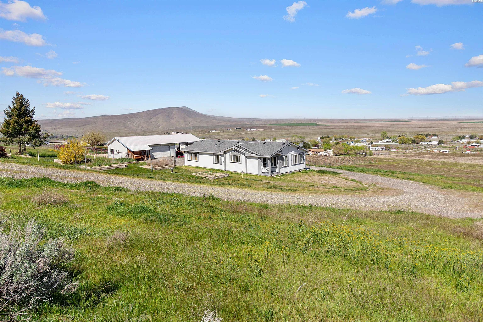67425 N Lob Ln photo 1