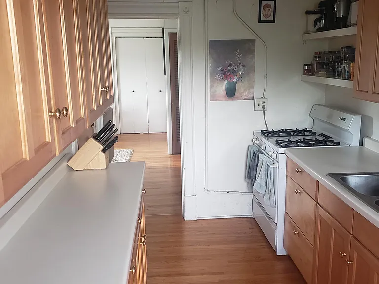 653 Erie St SE #1 — Photo 6