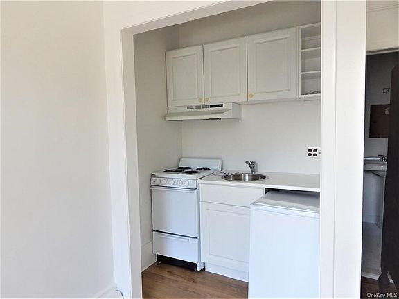 2nd image of 21 Main St Unit 2N