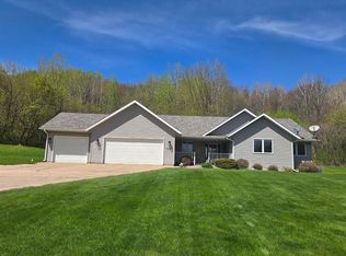 7447 115th St, Chippewa Falls, WI 54729