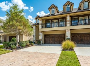 27 Forest Ravine Dr, Tomball, TX 77375