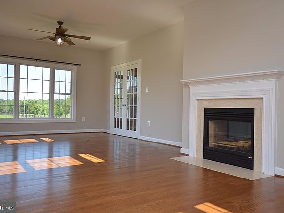 5th image of 5040 Hummingbird Ln