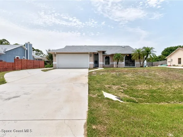 749 Tulip Dr, Sebastian, FL 32958