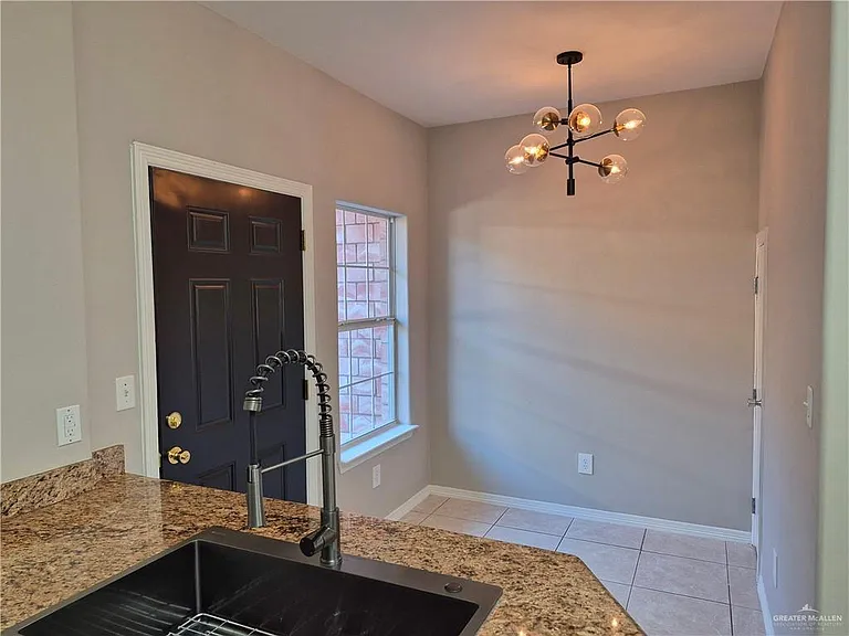 607 Jade St #1 — Photo 7