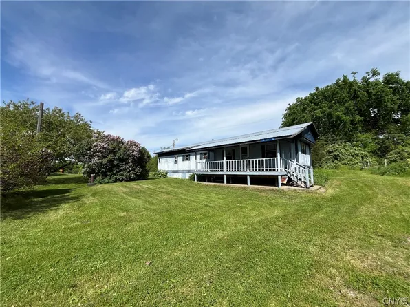 48 Dolly Rd, Heuvelton, NY 13654