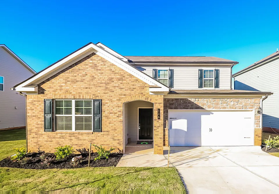 136 Hamilton Pointe Dr