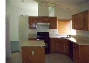 2nd image of 10801 Mendoza Rd