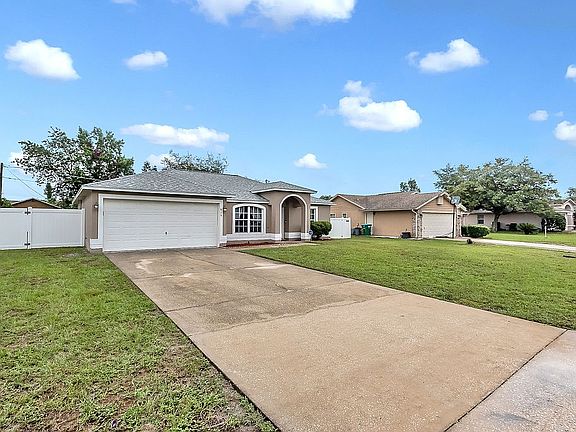 2nd image of 915 Adler Dr