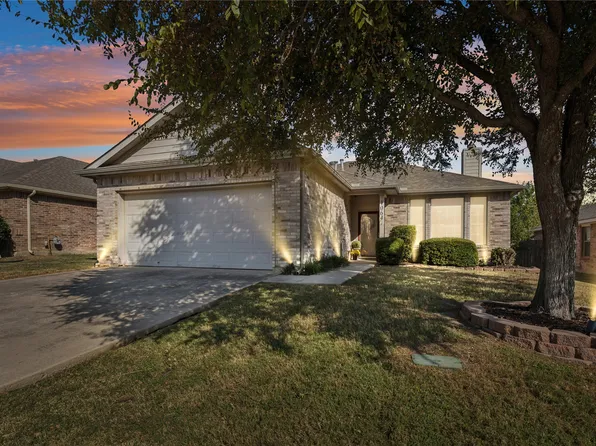 1064 Appaloosa Cir, Fort Worth, TX 76179