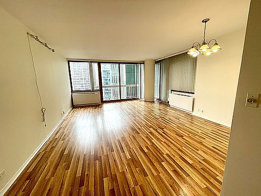 1st image of 235 E 40th St APT 35C